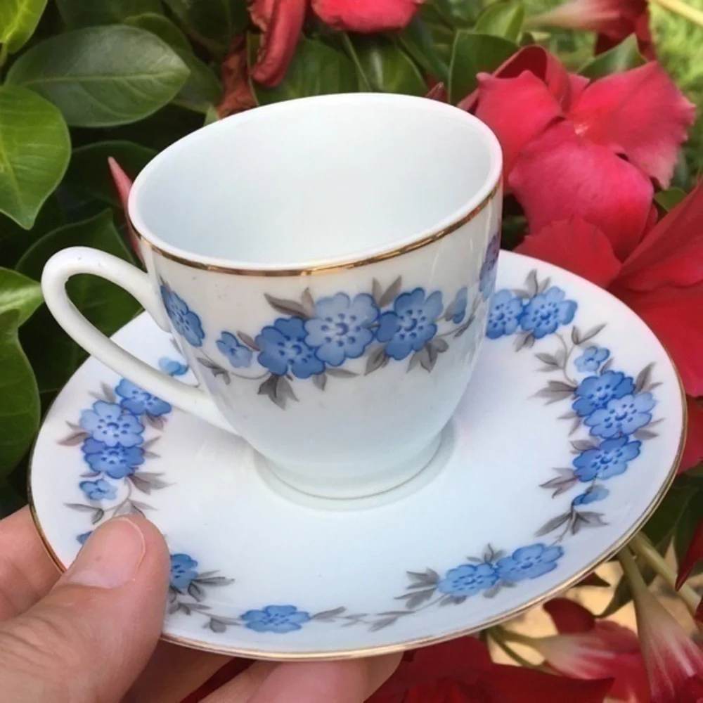Vintage Cornelia Loucky Czechoslovakia Demitasse Tea Cup